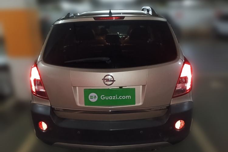 Used Opel Antara 2011 2.4 Luxury Two-Wheel-Drive Version Rear