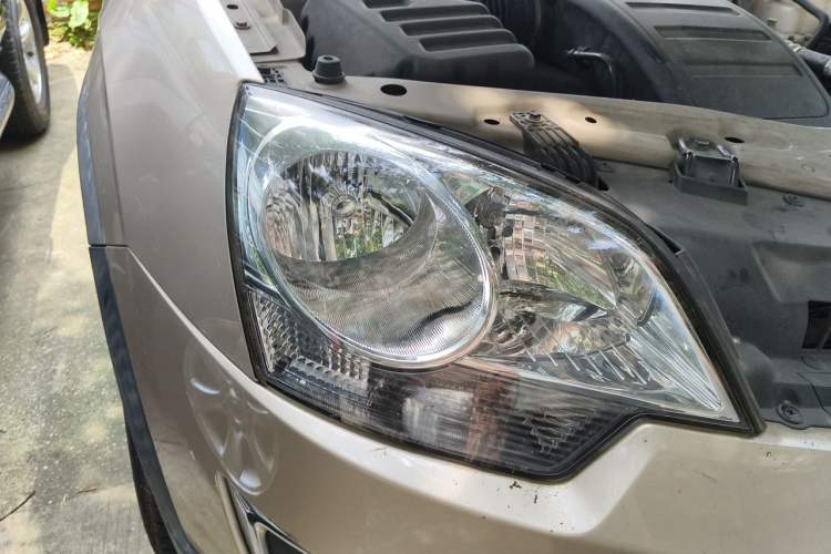 Used Opel Antara 2011 2.4 Comfort Two-Wheel Drive Right Front Headlight