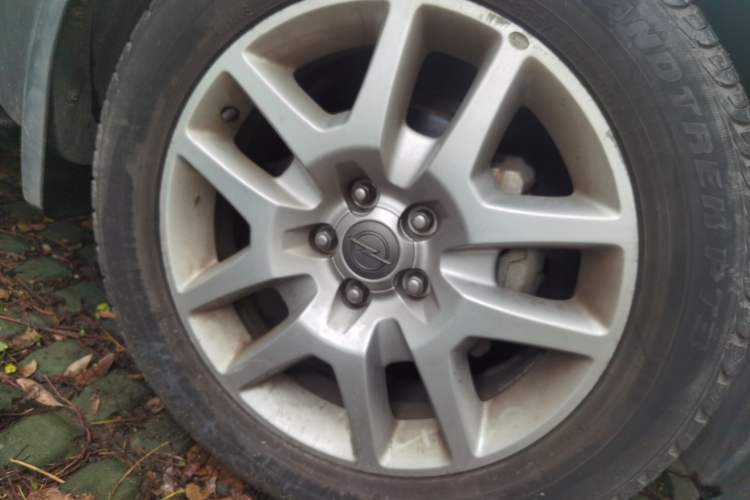 Used Opel Antara 2011 2.4 Luxury Four-Wheel-Drive Model Right Front Wheel Hub