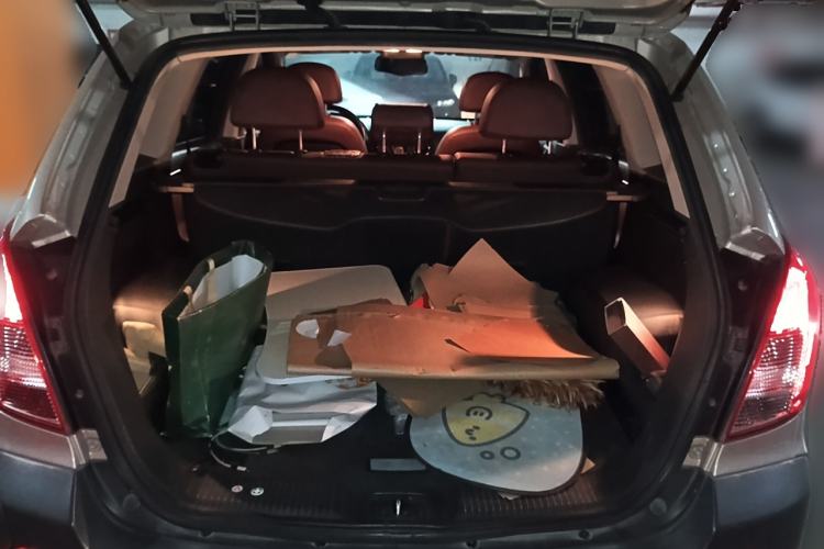 Used Opel Antara 2011 2.4 Luxury Two-Wheel-Drive Version Trunk