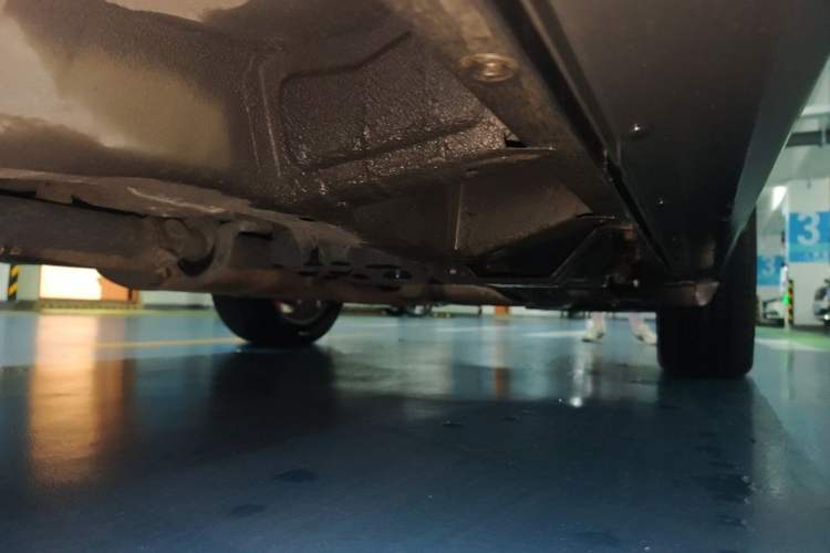 Used Opel Antara 2012 2.4L 4x4 Luxury Edition Chassis Front Left