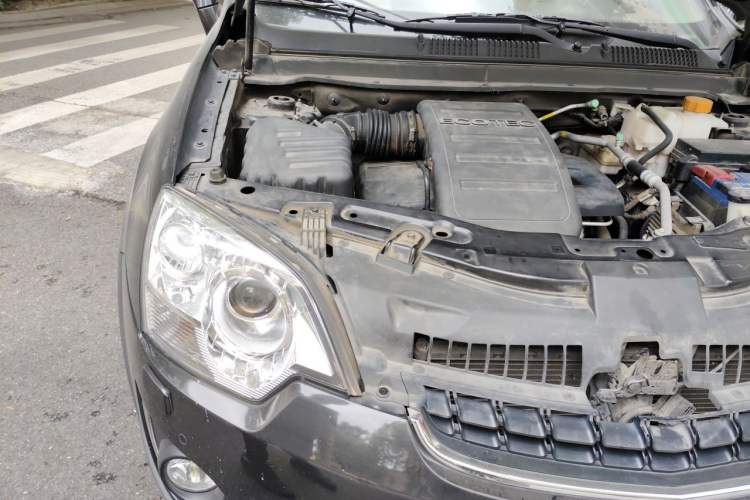 Used Opel Antara 2012 2.4L 4x4 Luxury Edition Engine Bay Right