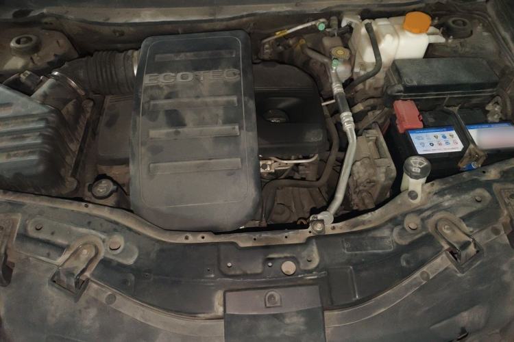 Used Opel Antara 2012 2.4L 4x4 Luxury Edition Engine Bay