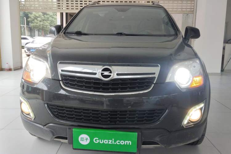 Used Opel Antara 2012 2.4L 4x4 Luxury Edition Front
