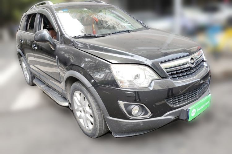 Used Opel Antara 2012 2.4L 4x4 Luxury Edition Front Right 45 Deg