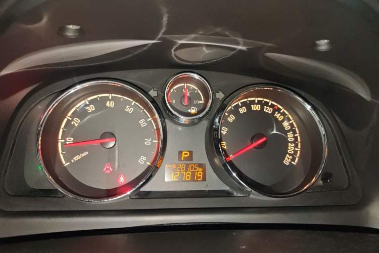 Used Opel Antara 2012 2.4L 4x4 Luxury Edition Instrument Cluster