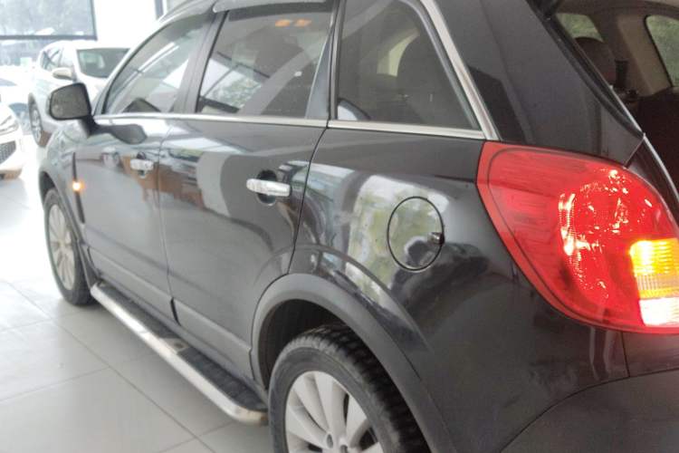Used Opel Antara 2012 2.4L 4x4 Luxury Edition Left Side