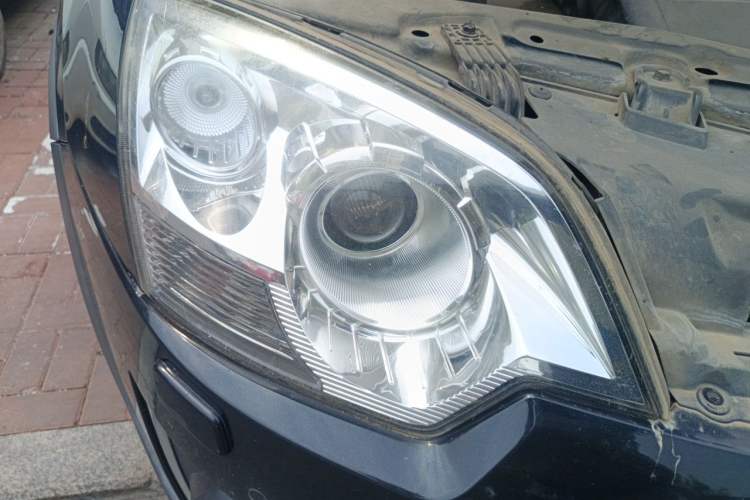 Used Opel Antara 2012 2.4L 4x4 Luxury Edition Right Front Headlight