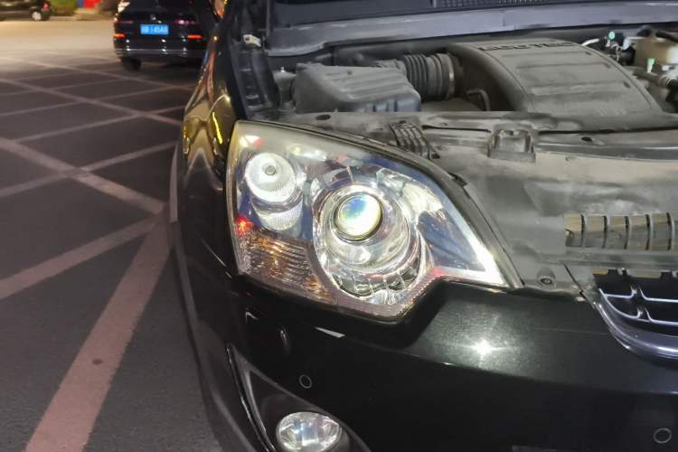 Used Opel Antara 2012 2.4L 4x4 Luxury Edition Right Front Headlight