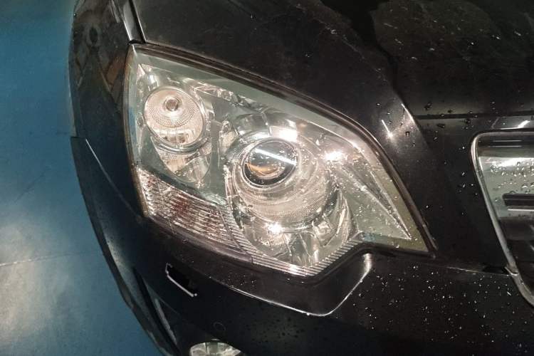 Used Opel Antara 2012 2.4L 4x4 Luxury Edition Right Front Headlight