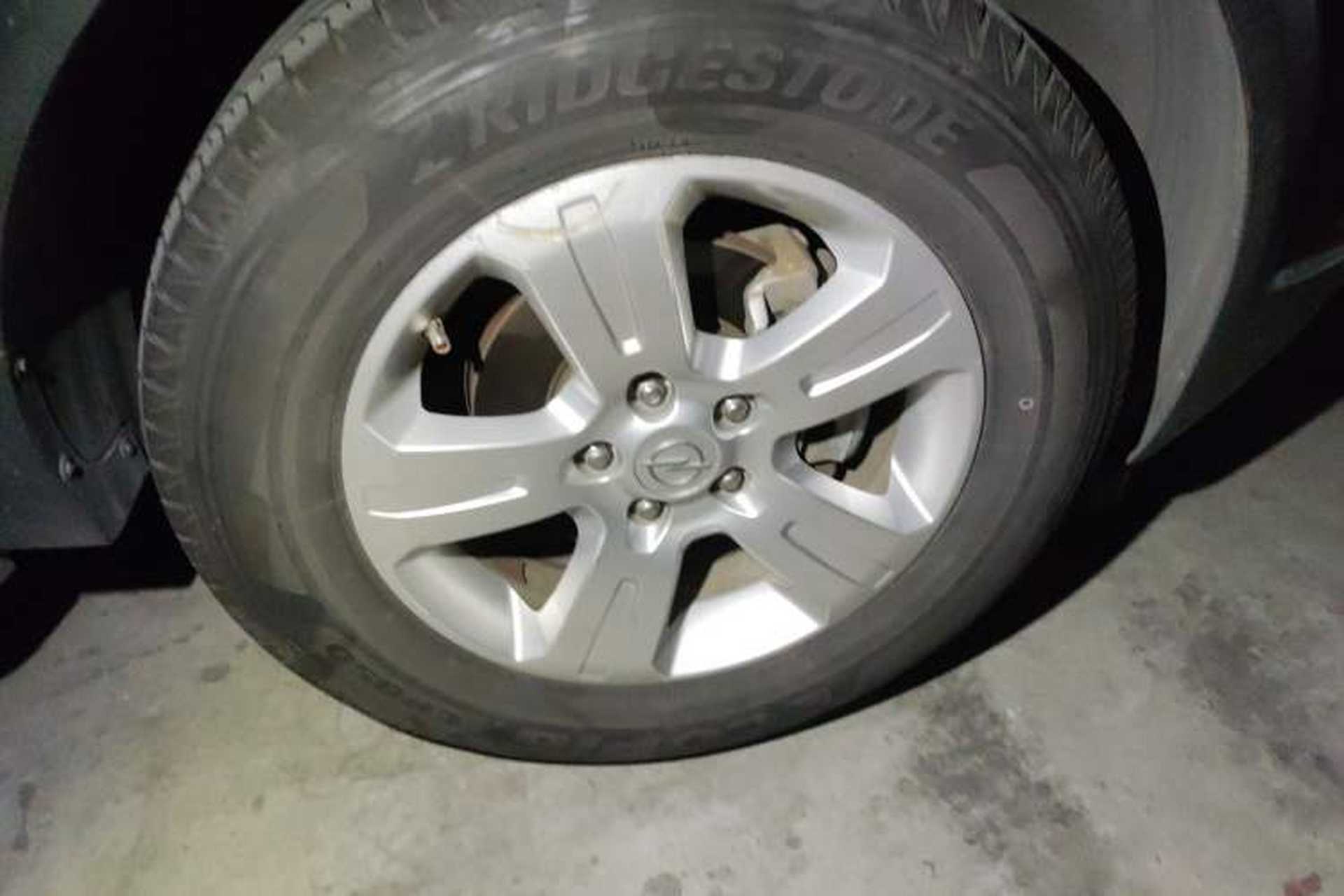 Used Opel Antara 2012 2.4L Two-Wheel-Drive Comfort Edition Right Front Wheel Hub