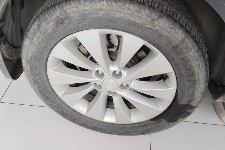 Used Opel Antara 2012 2.4L 4x4 Luxury Edition Right Rear Wheel Hub