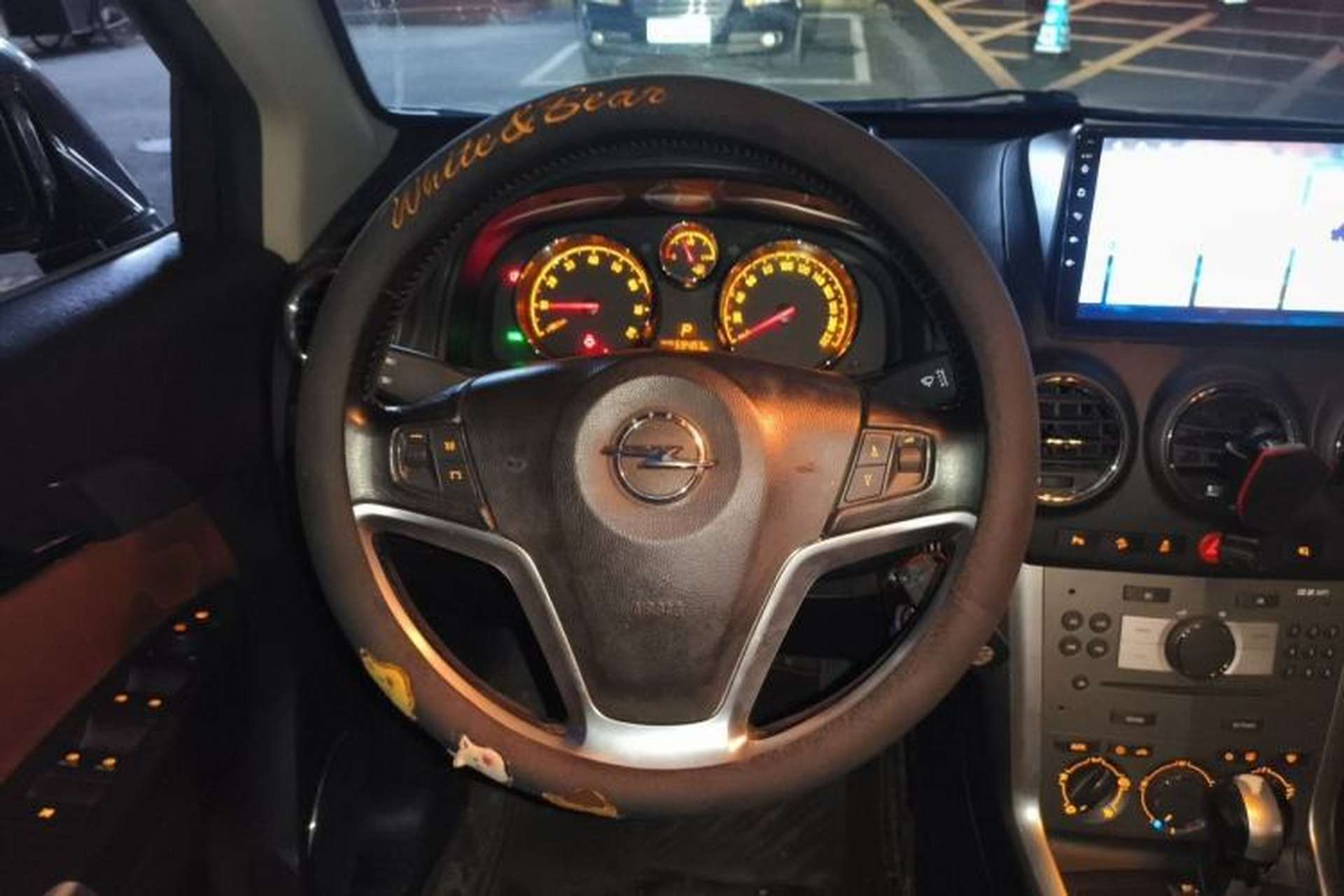 Used Opel Antara 2012 2.4L 4x4 Luxury Edition Steering Wheel