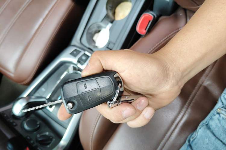Used Opel Antara 2012 2.4L 4x4 Luxury Edition Vehicle Key