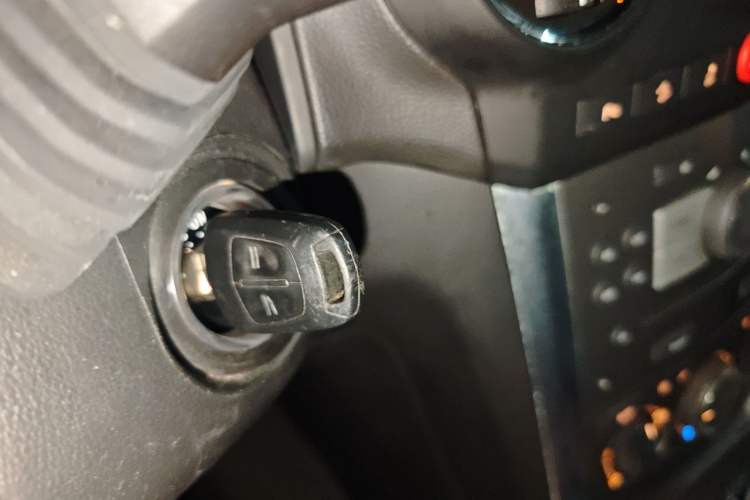 Used Opel Antara 2012 2.4L 4x4 Luxury Edition Vehicle Key