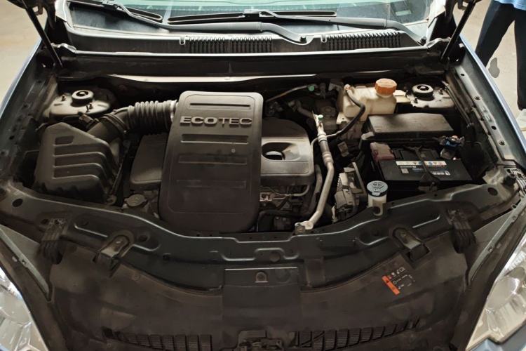 Used Opel Antara 2012 2.4L 4x4 Luxury Edition Engine Bay