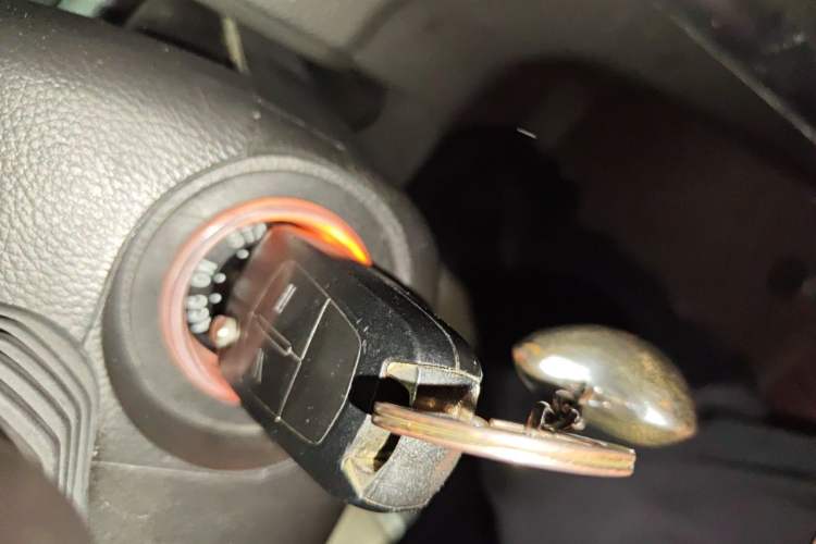 Used Opel Antara 2012 2.4L 4x4 Luxury Edition Vehicle Key