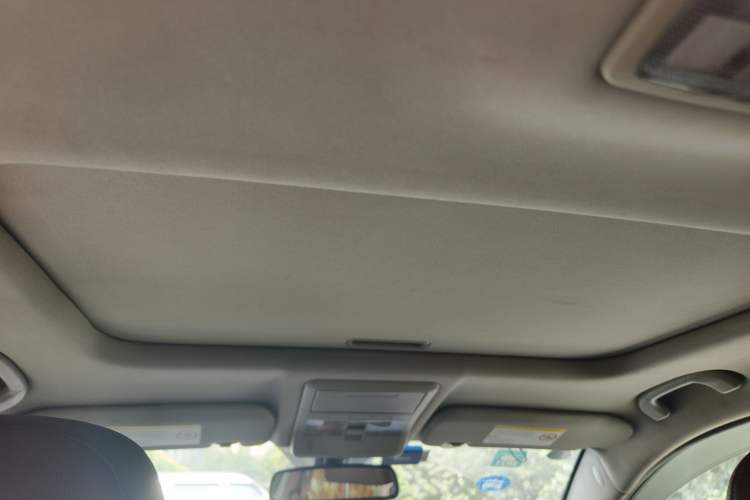 Used Opel Antara 2012 2.4L 4x4 Luxury Edition Headliner