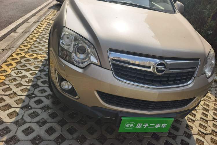 Used Opel Antara 2012 2.4L 4x4 Luxury Edition Right Front Headlight