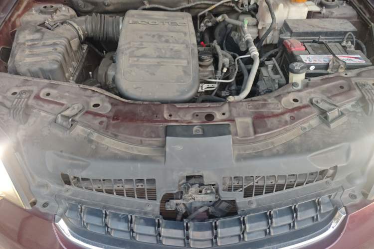 Used Opel Antara 2012 2.4L 4x4 Luxury Edition Engine Bay
