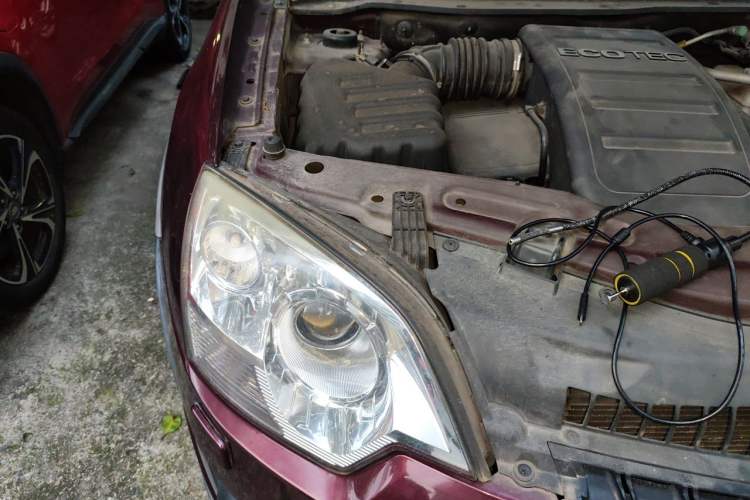 Used Opel Antara 2012 2.4L Two-Wheel-Drive Luxury Edition Engine Bay Right