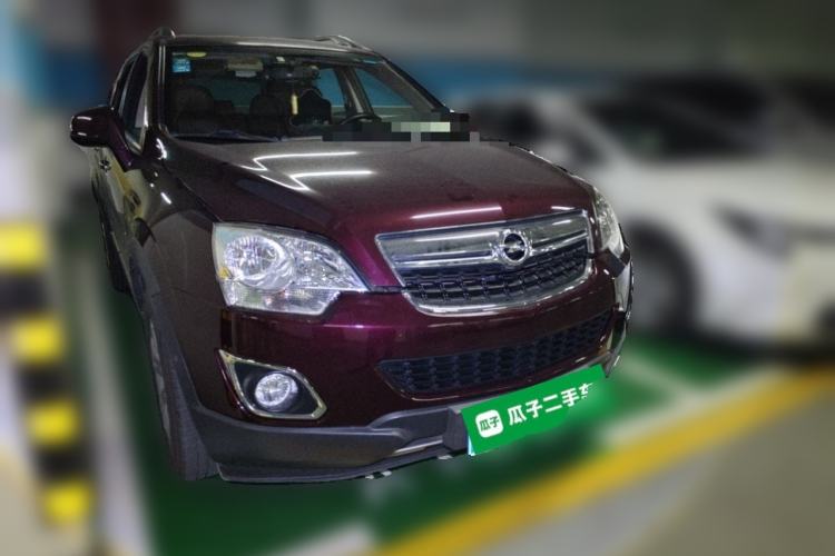 Used Opel Antara 2012 2.4L Two-Wheel-Drive Comfort Edition Front Right 45 Deg