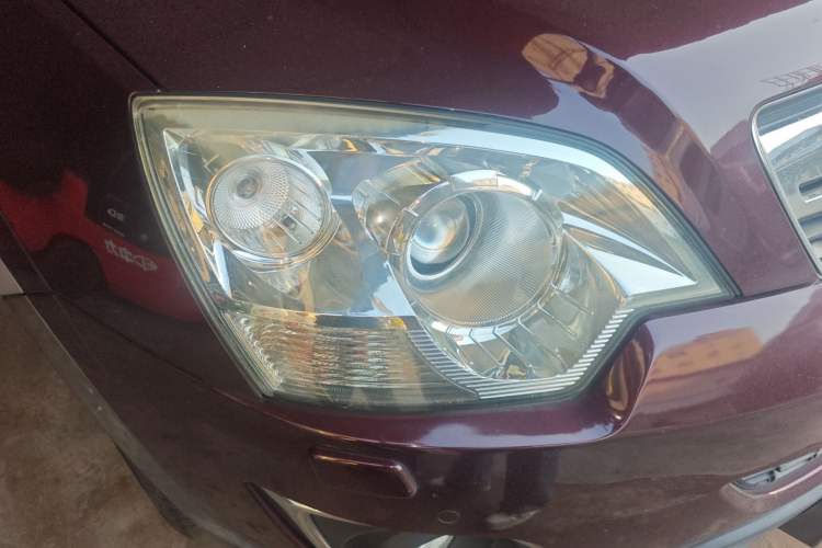 Used Opel Antara 2012 2.4L 4x4 Luxury Edition Right Front Headlight
