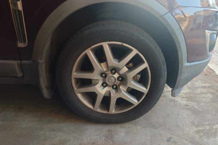 Used Opel Antara 2012 2.4L 4x4 Luxury Edition Right Front Wheel Hub