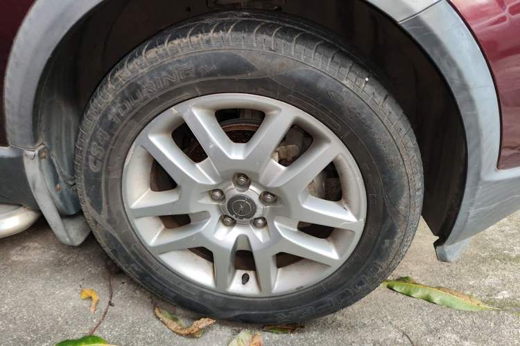 Used Opel Antara 2012 2.4L Two-Wheel-Drive Luxury Edition Right Front Wheel Hub