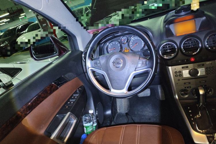 Used Opel Antara 2012 2.4L Two-Wheel-Drive Comfort Edition Steering Wheel
