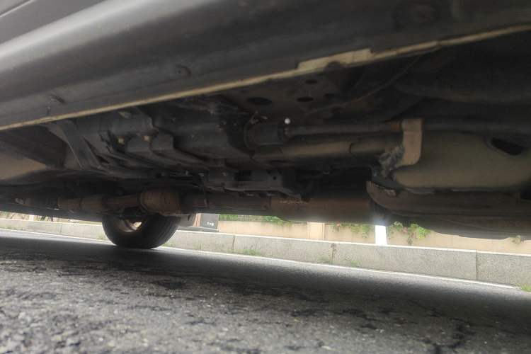 Used Opel Antara 2012 2.4L Two-Wheel-Drive Luxury Edition Chassis Rear Left