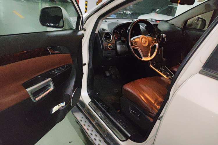 Used Opel Antara 2012 2.4L Two-Wheel-Drive Luxury Edition Driver Seat
