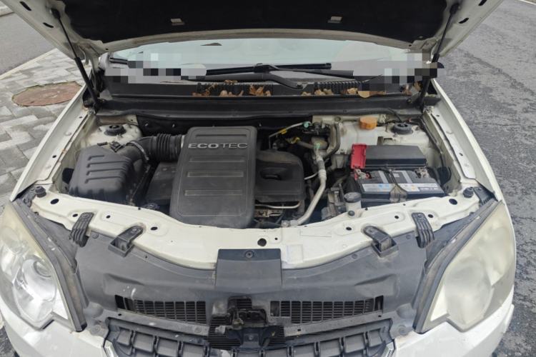Used Opel Antara 2012 2.4L Two-Wheel-Drive Luxury Edition Engine Bay