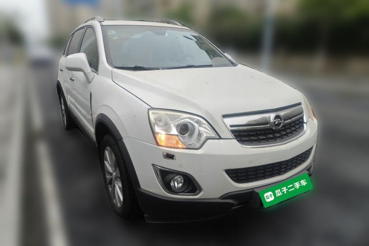 Used Opel Antara 2012 2.4L Two-Wheel-Drive Luxury Edition Front Right 45 Deg