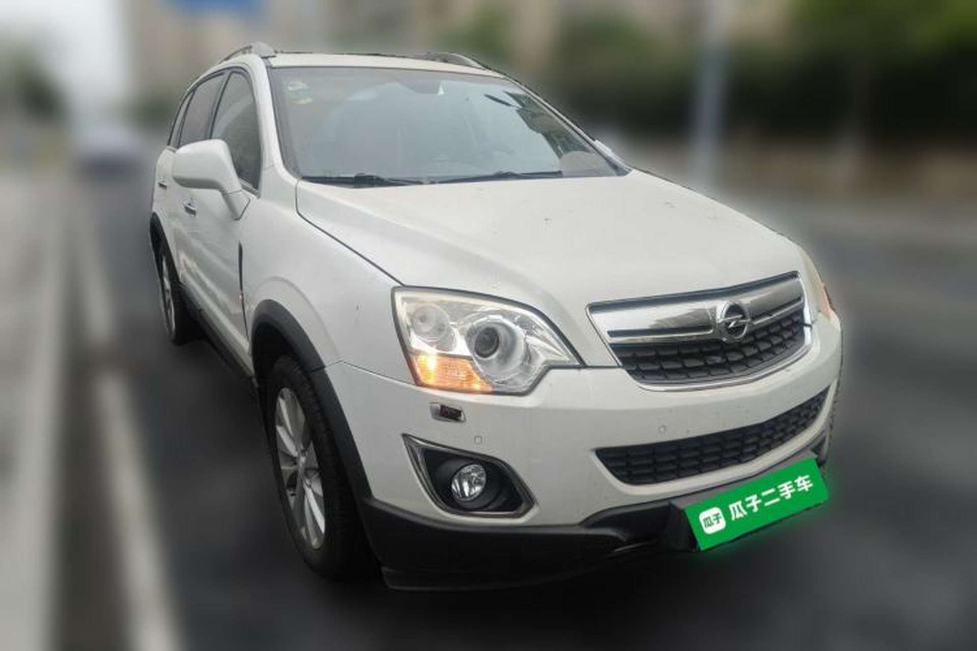 Used Opel Antara 2012 2.4L Two-Wheel-Drive Luxury Edition Front Right 45 Deg