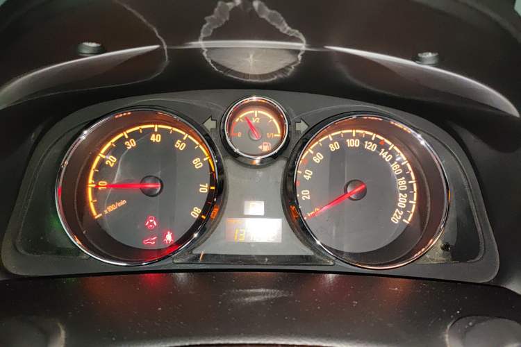 Used Opel Antara 2012 2.4L Two-Wheel-Drive Luxury Edition Instrument Cluster