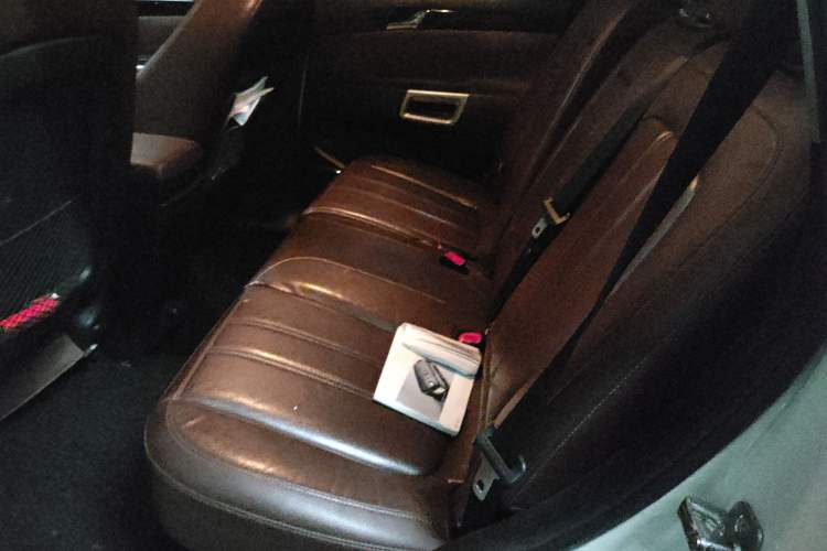 Used Opel Antara 2012 2.4L Two-Wheel-Drive Luxury Edition Left Rear Seat