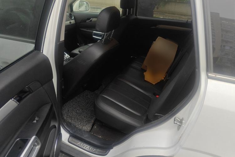 Used Opel Antara 2012 2.4L Two-Wheel-Drive Luxury Edition Left Rear Seat