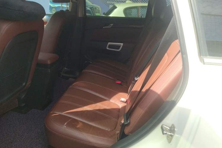 Used Opel Antara 2012 2.4L Two-Wheel-Drive Luxury Edition Left Rear Seat