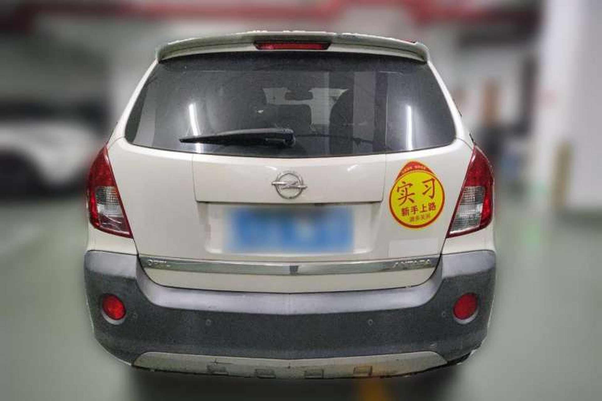 Used Opel Antara 2012 2.4L Two-Wheel-Drive Luxury Edition Rear