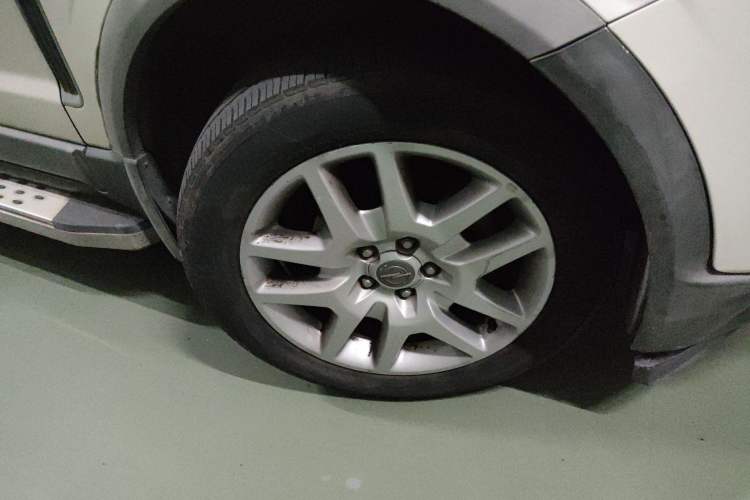 Used Opel Antara 2012 2.4L Two-Wheel-Drive Luxury Edition Right Front Wheel Hub