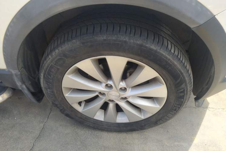 Used Opel Antara 2012 2.4L Two-Wheel-Drive Luxury Edition Right Front Wheel Hub