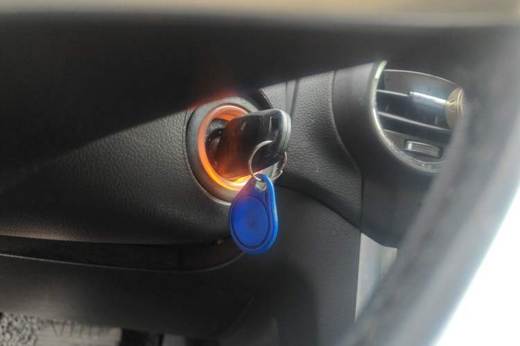 Used Opel Antara 2012 2.4L Two-Wheel-Drive Luxury Edition Vehicle Key