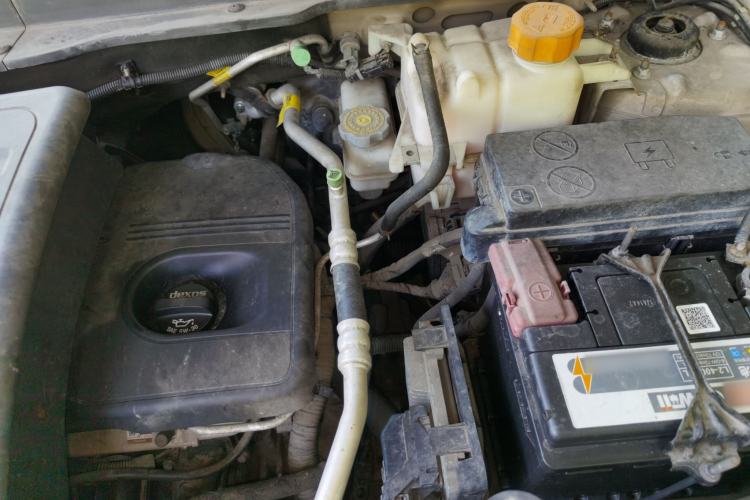Used Opel Antara 2012 2.4L Two-Wheel-Drive Comfort Edition Engine Bay Left