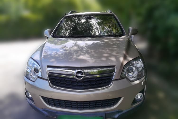 Used Opel Antara 2012 2.4L Two-Wheel-Drive Comfort Edition Front