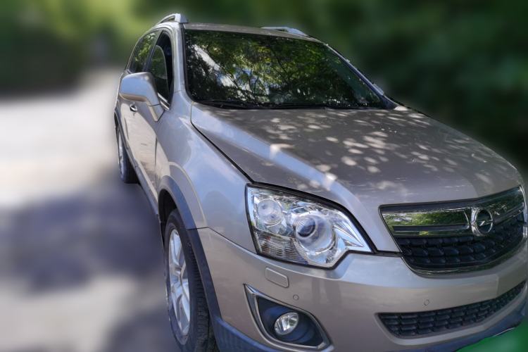 Used Opel Antara 2012 2.4L Two-Wheel-Drive Comfort Edition Front Right 45 Deg