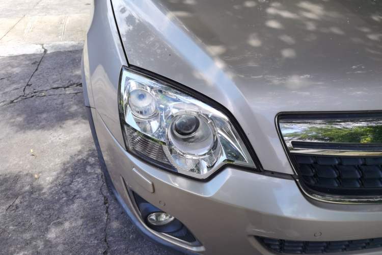 Used Opel Antara 2012 2.4L Two-Wheel-Drive Comfort Edition Right Front Headlight