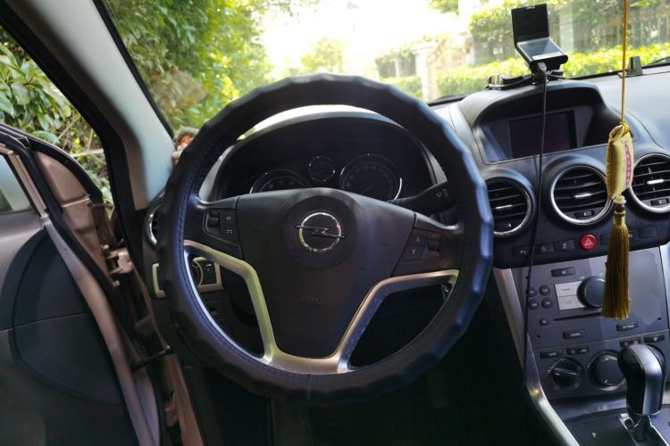Used Opel Antara 2012 2.4L Two-Wheel-Drive Comfort Edition Steering Wheel