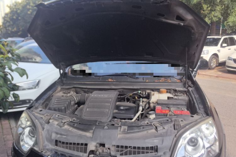 Used Opel Antara 2013 2.4L 4x4 Luxury Edition Engine Bay