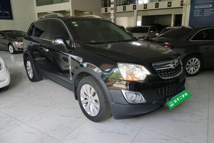 Used Opel Antara 2013 2.4L 4x4 Luxury Edition Exterior 2
